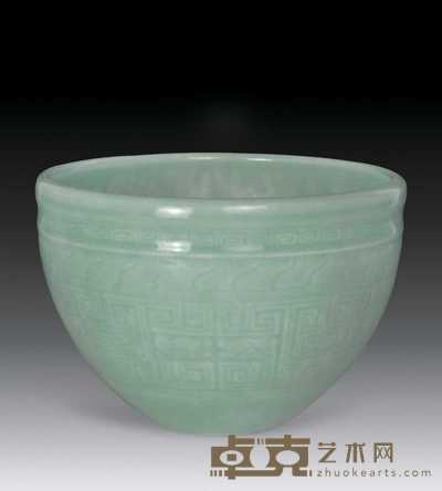 清乾隆 青釉暗刻花卉缸 16.5×24cm